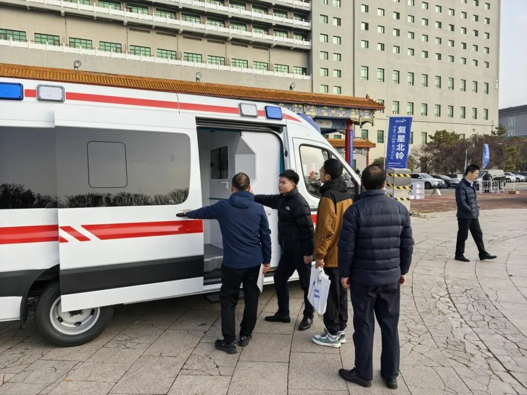 智慧响应，护航生命 | 亿万先生MR救护车参加第六届中国急救大会，共筑大急救体系