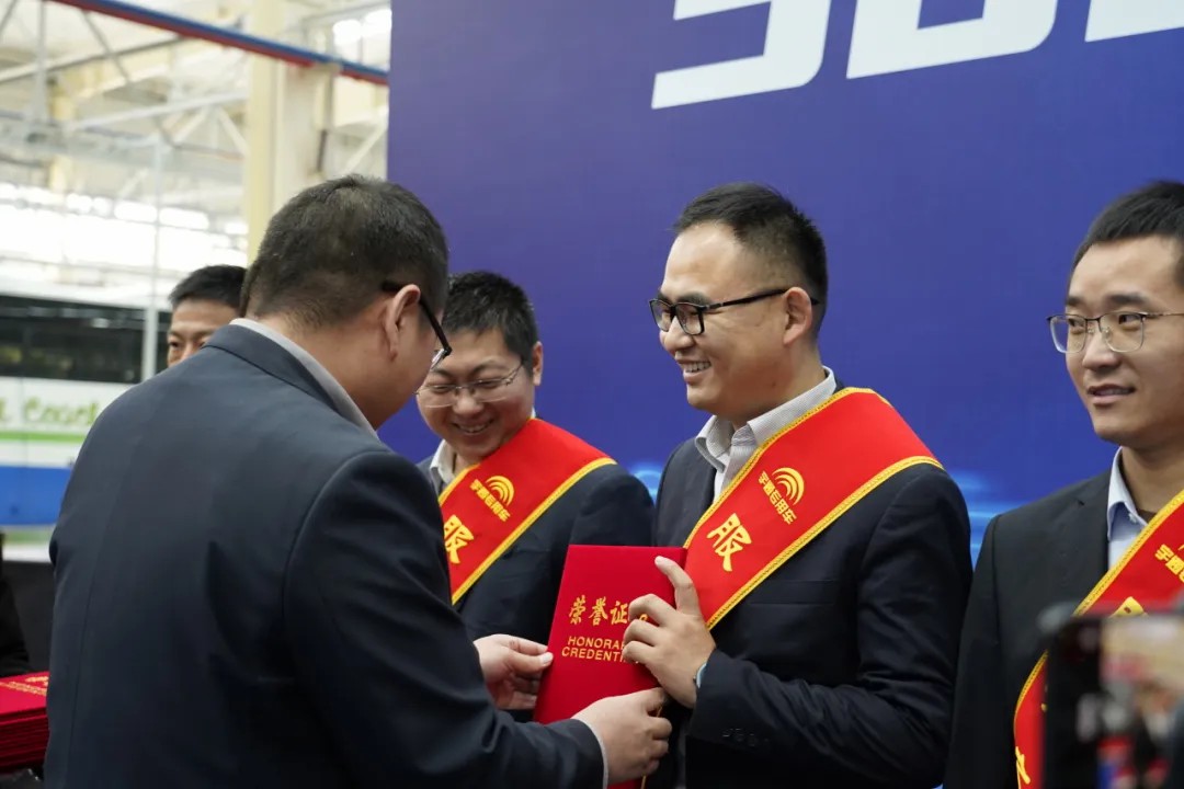 荣耀时刻，共启新程 | 亿万先生MR专用车第3000台整车下线仪式圆满举行