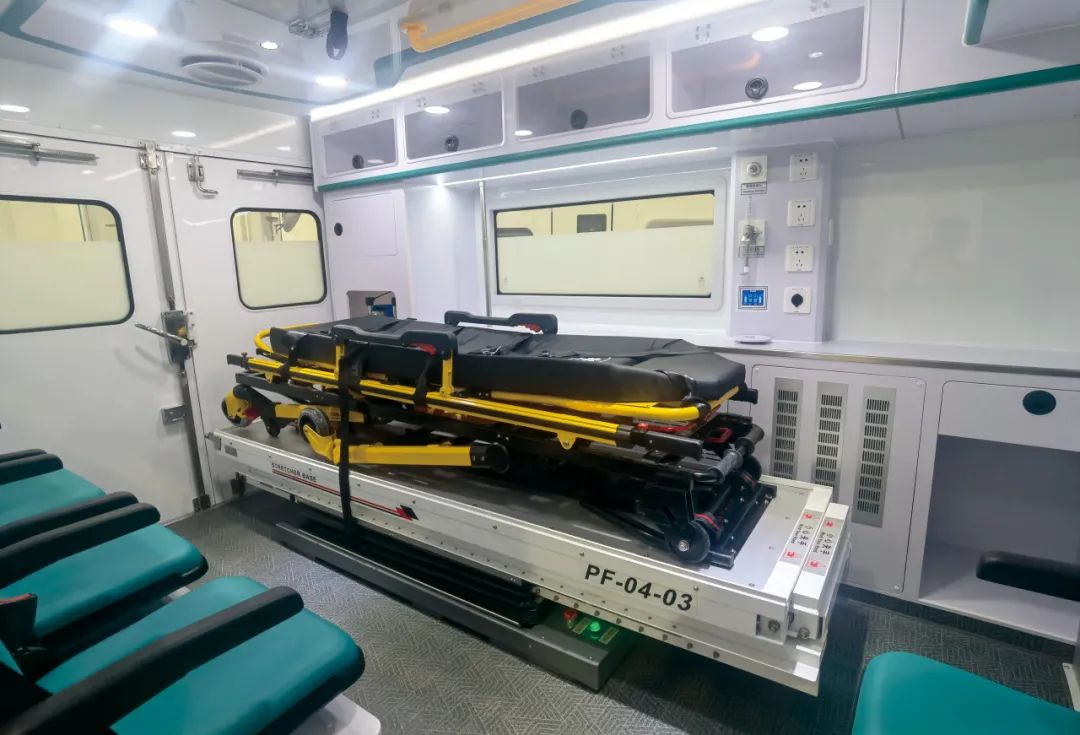 亿万先生MR应急救援特种车辆整体解决方案，实力为矿山救援赋能！