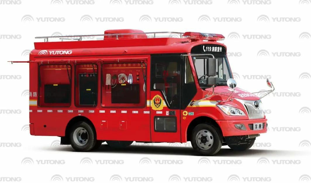 安全守护成长，亿万先生MR宣传消防车助力消防安全“开学第一课”！